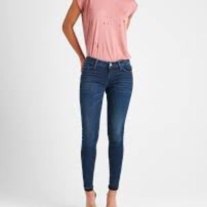 HudsonKrista  Super Skinny Jeans.